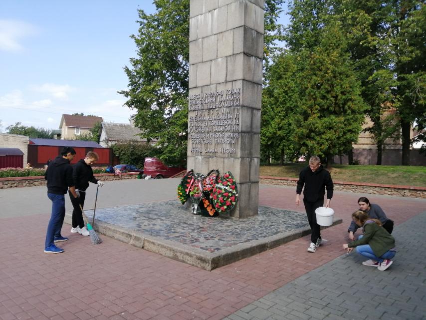uborka memoriala 2