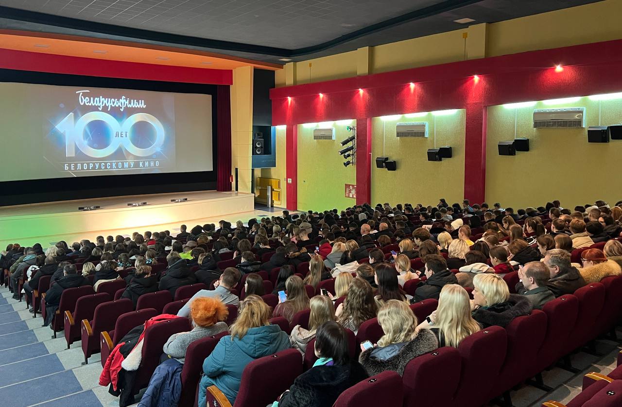 dom kino 02