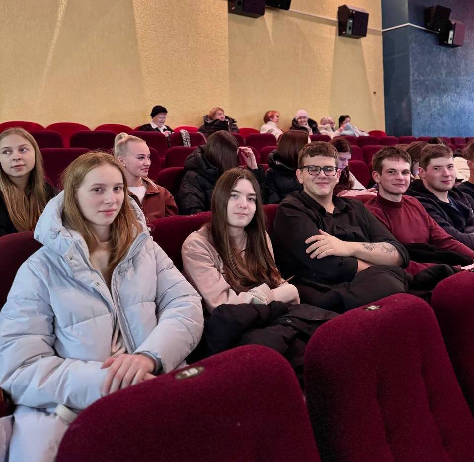 dom kino 05